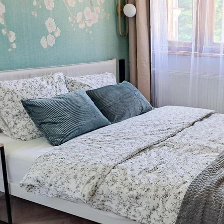 Lion Apartments - Premium Studio Краков Экстерьер фото