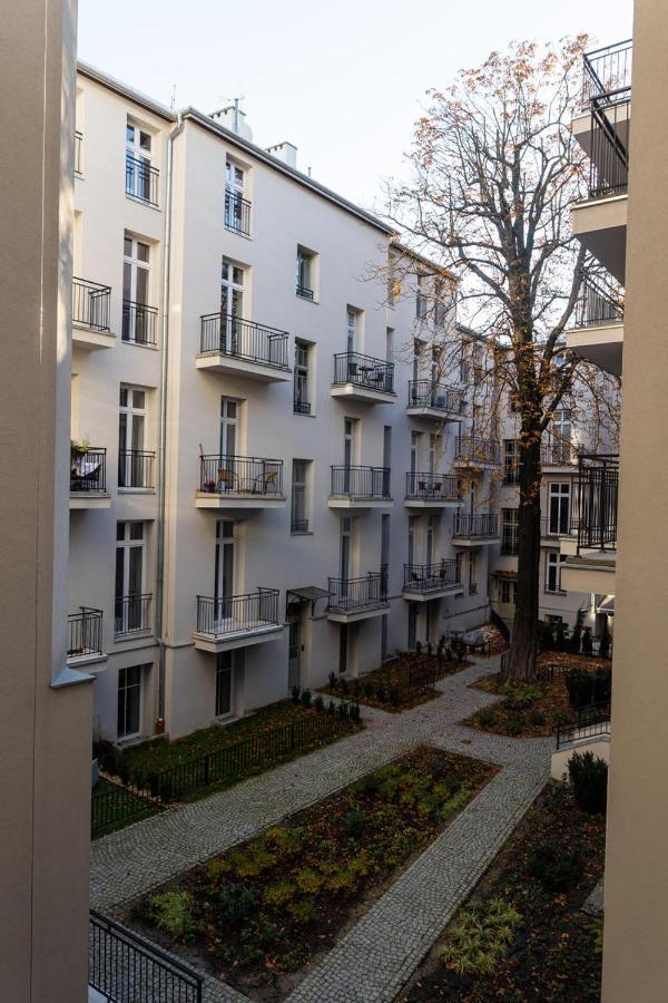 Lion Apartments - Premium Studio With Balcony Краков Экстерьер фото