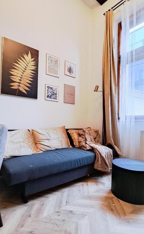 Lion Apartments - Premium Studio With Balcony Краков Экстерьер фото