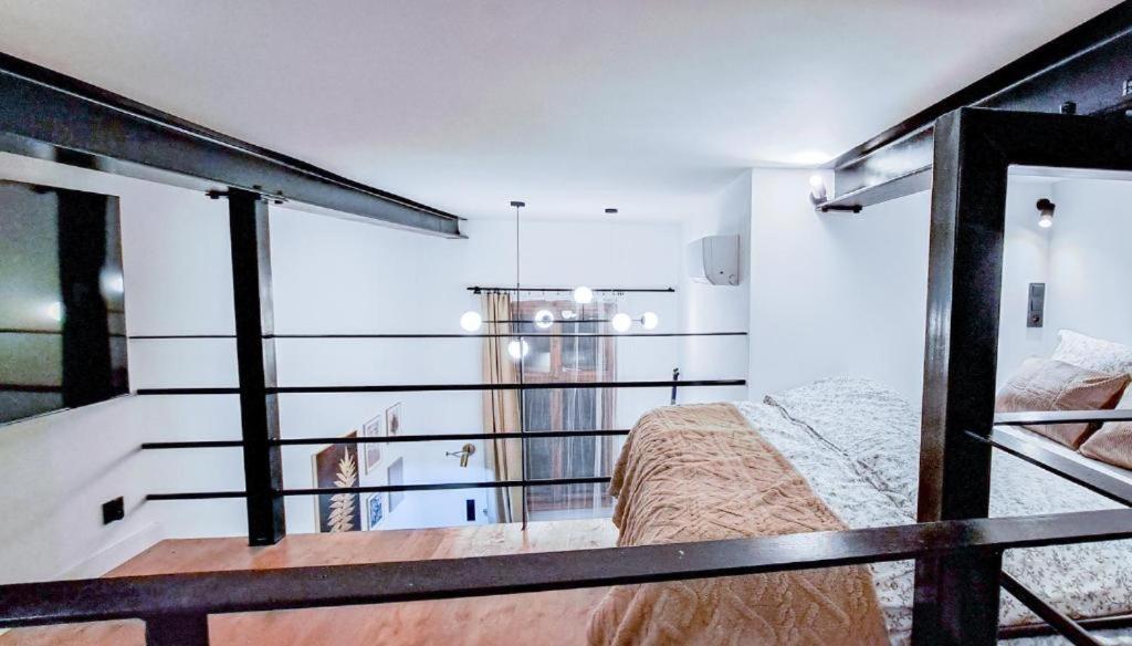 Lion Apartments - Premium Studio With Balcony Краков Экстерьер фото