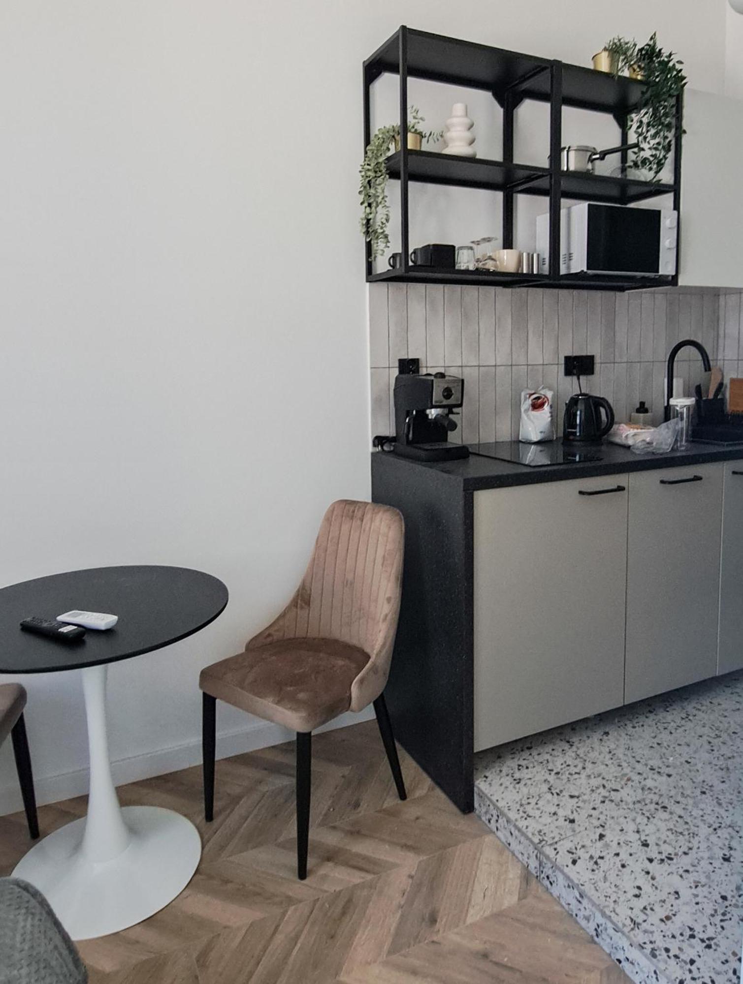 Lion Apartments - Premium Studio With Balcony Краков Экстерьер фото